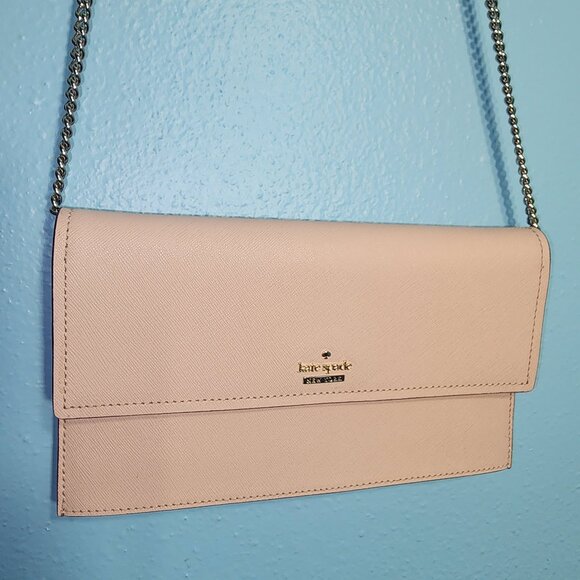 kate spade Handbags - Kate Spade Willow Street Crossbody Clutch with Cardholder EUC